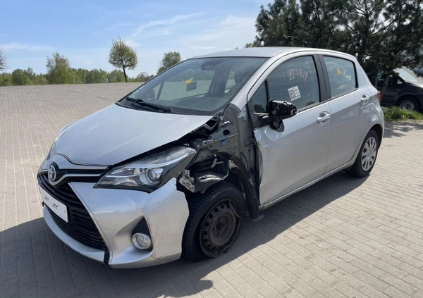 Toyota Yaris cena 23800 przebieg: 100808, rok produkcji 2015 z Oleśnica małe 46